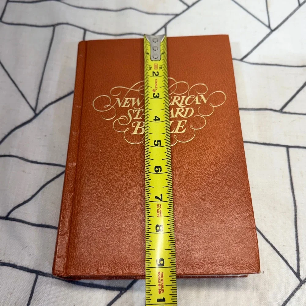 Creation House New American Standard Bible Reference Edition Brown 1973 NASB